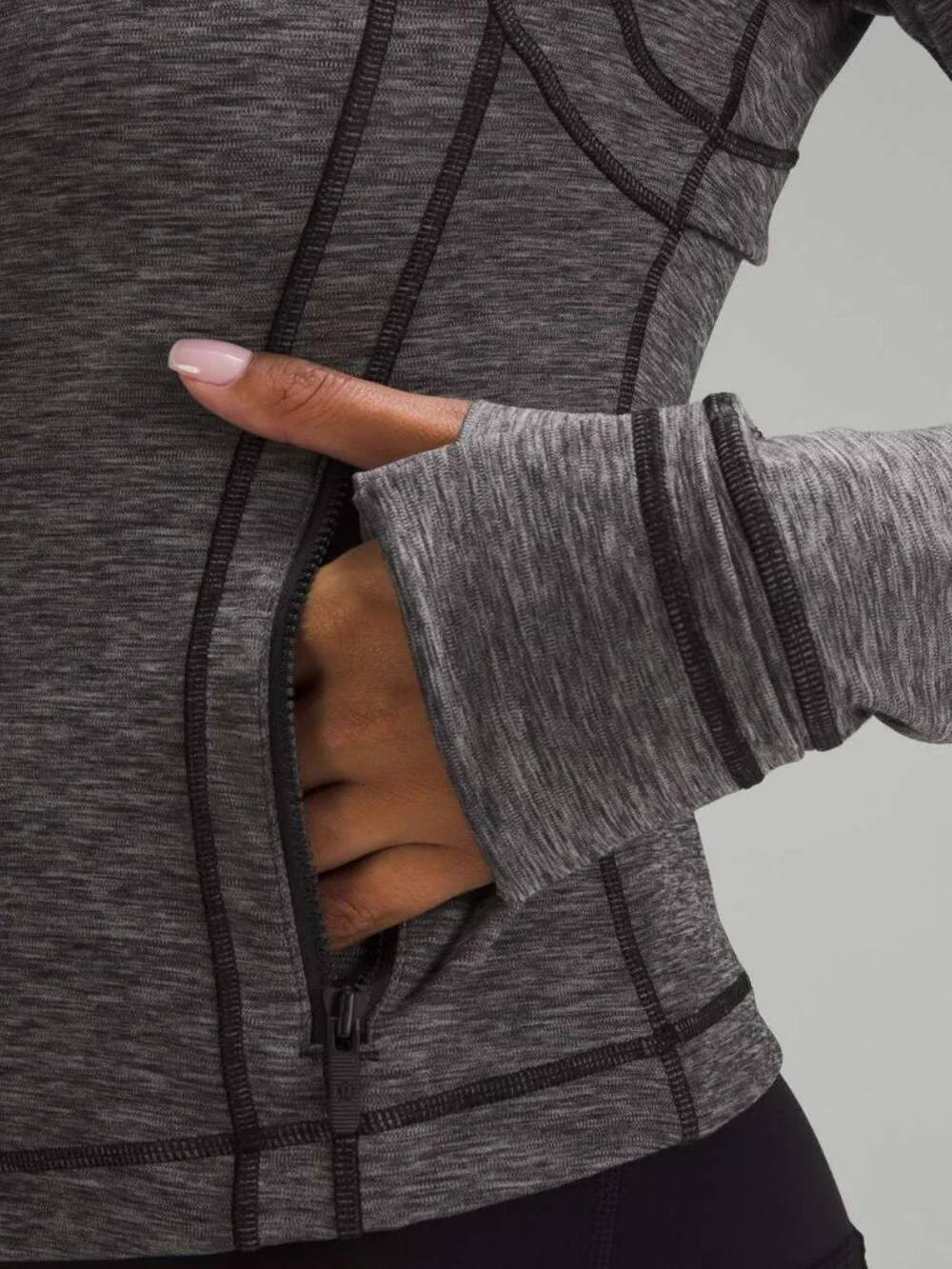 FLAWLESS LULULEMON DEFINE GRAY AND BLACK CROPPED JACKET SIZE 6 - Picture 6 of 10